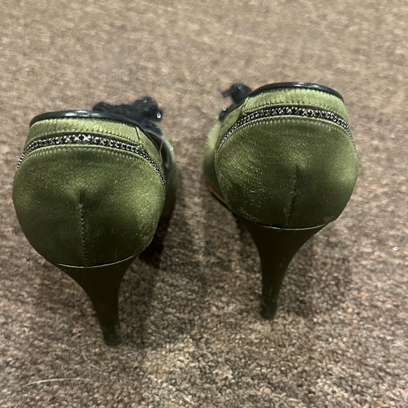 Valentino Garavani Green Studded Shoes Heels Sz 38 Made in Italy! - Picture 4 of 7